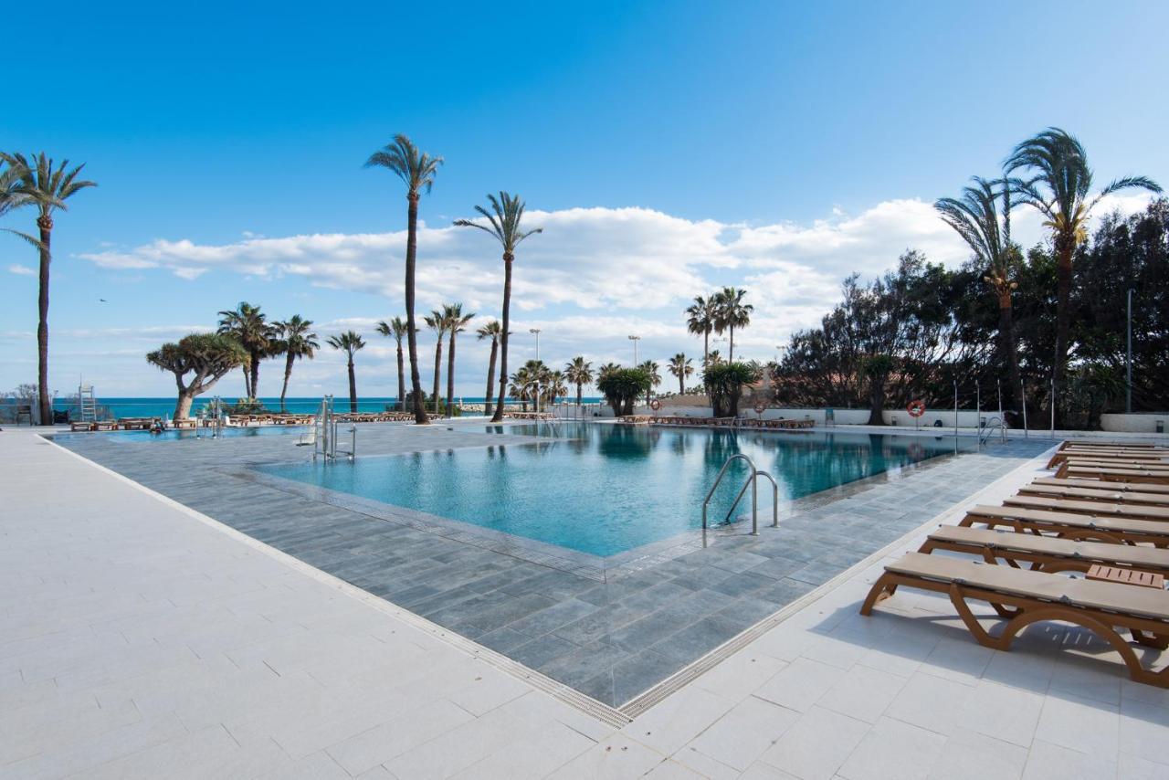 Aloha Puerto Private Apartment 1St Line Carihuela Beach Torremolinos Exterior photo